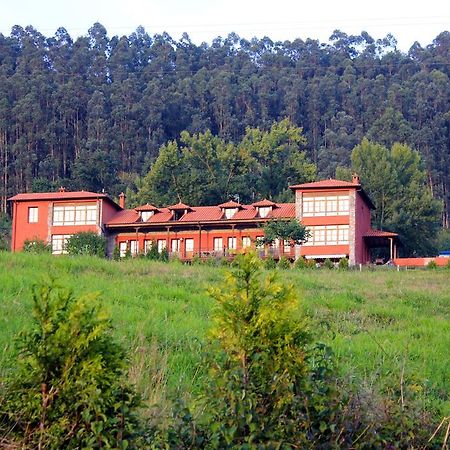 Escuelas De Fuentes Villaviciosa  Eksteriør bilde