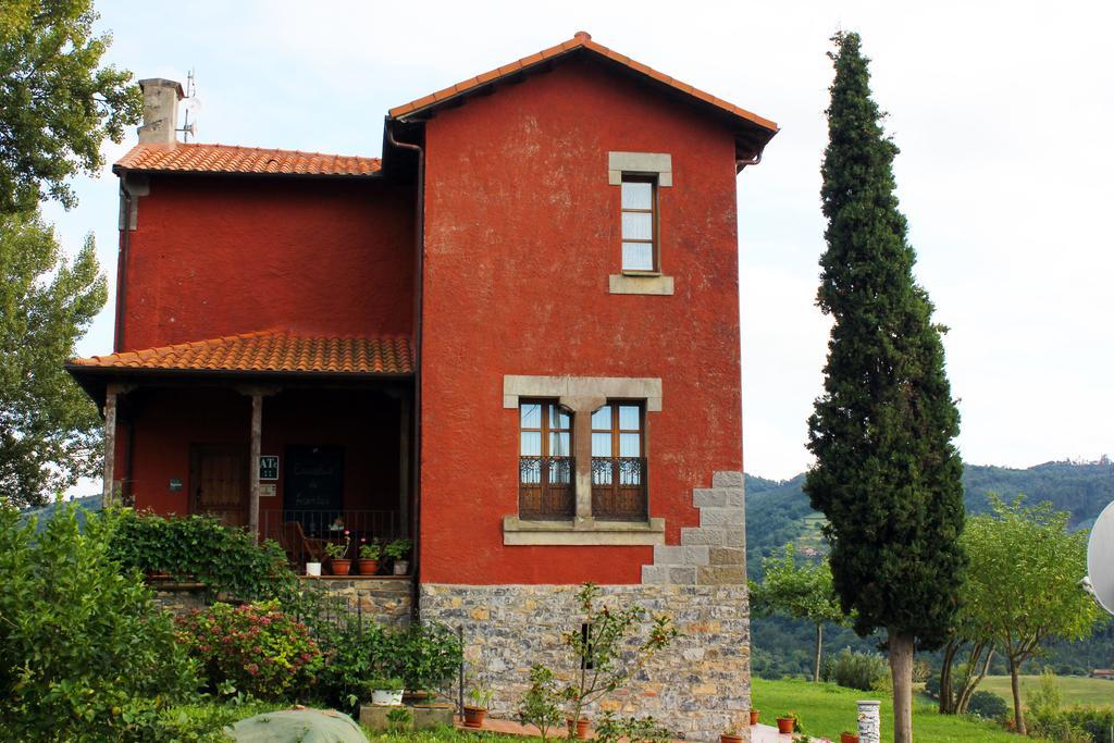 Escuelas De Fuentes Villaviciosa  Eksteriør bilde